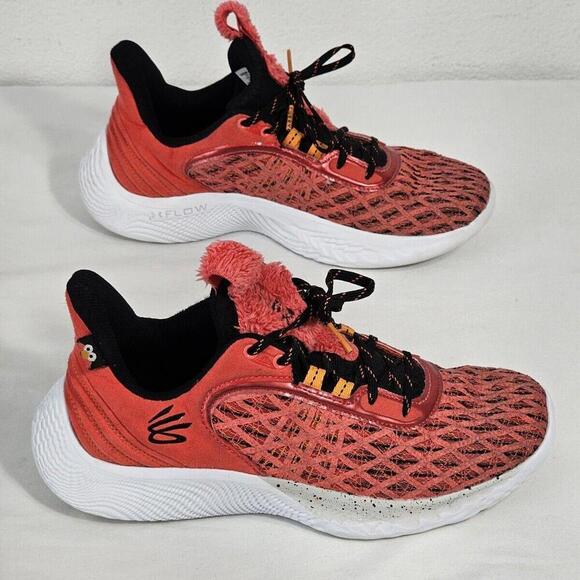 Athletic_Shoes